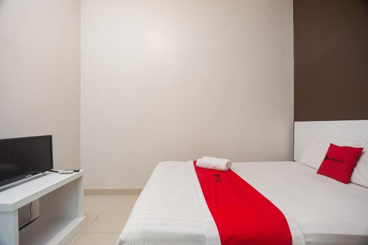 Reddoorz Syariah Near Taman Air Mancur Bogor Hotel Exterior foto