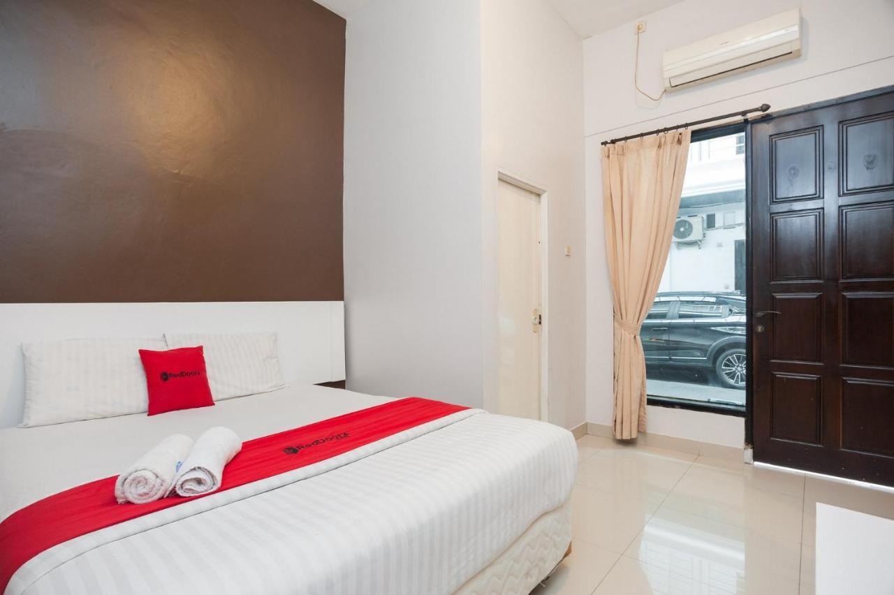 Reddoorz Syariah Near Taman Air Mancur Bogor Hotel Exterior foto