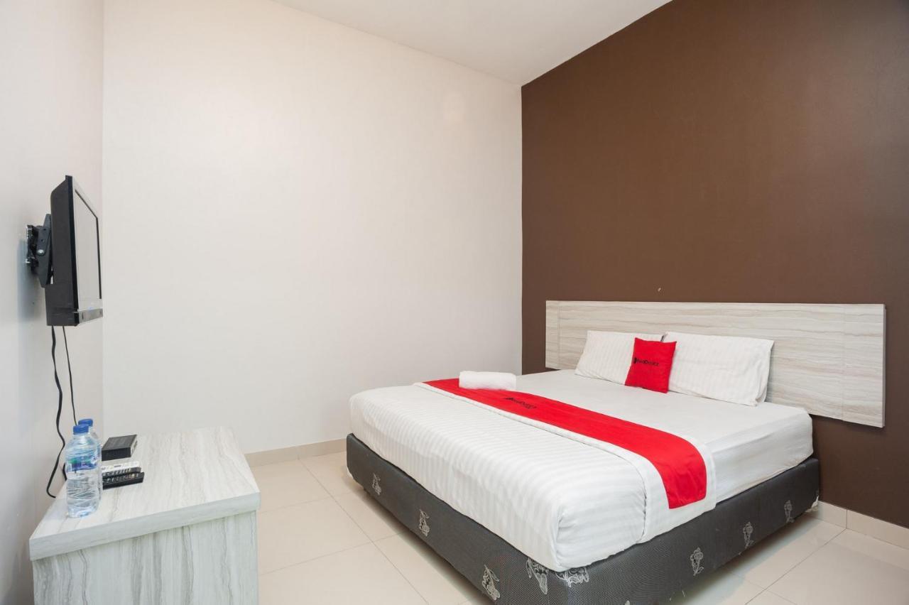 Reddoorz Syariah Near Taman Air Mancur Bogor Hotel Exterior foto