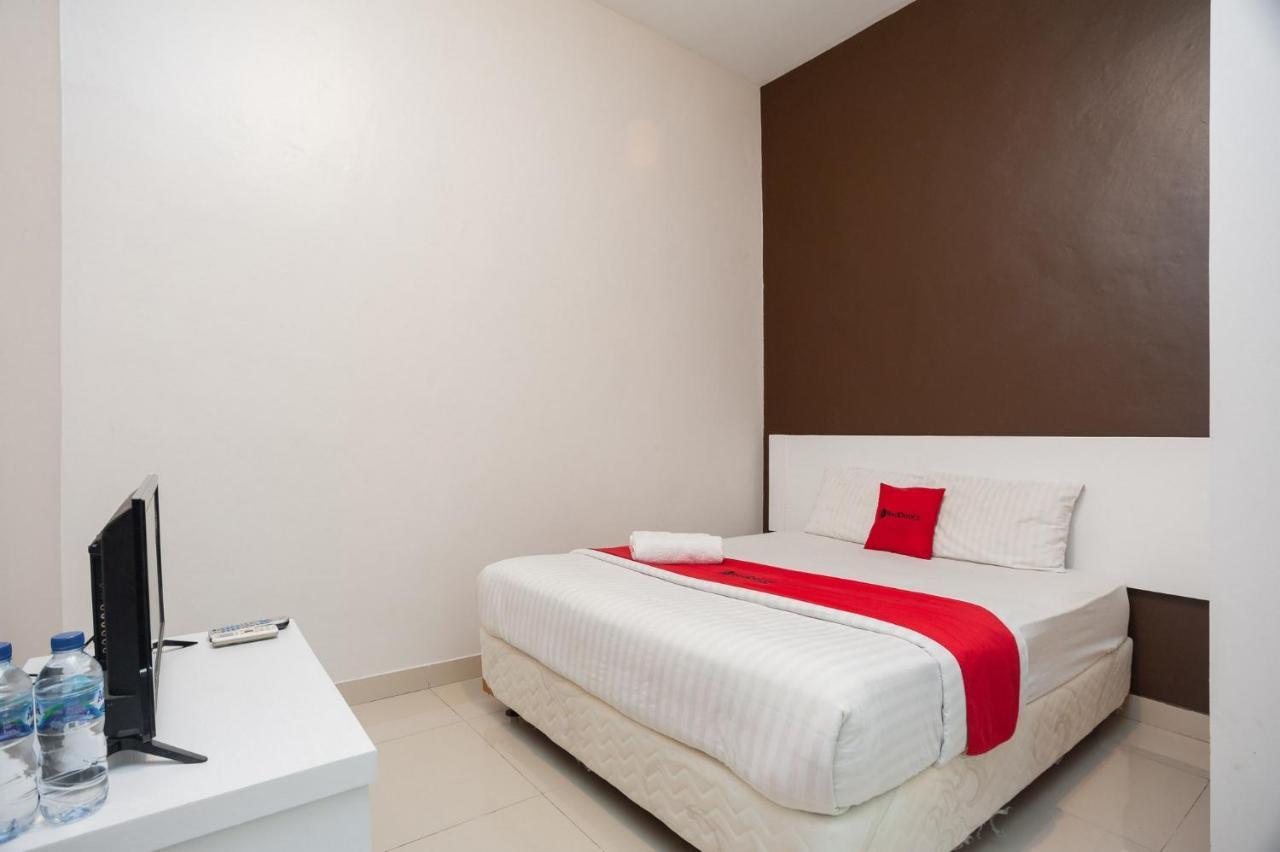 Reddoorz Syariah Near Taman Air Mancur Bogor Hotel Exterior foto