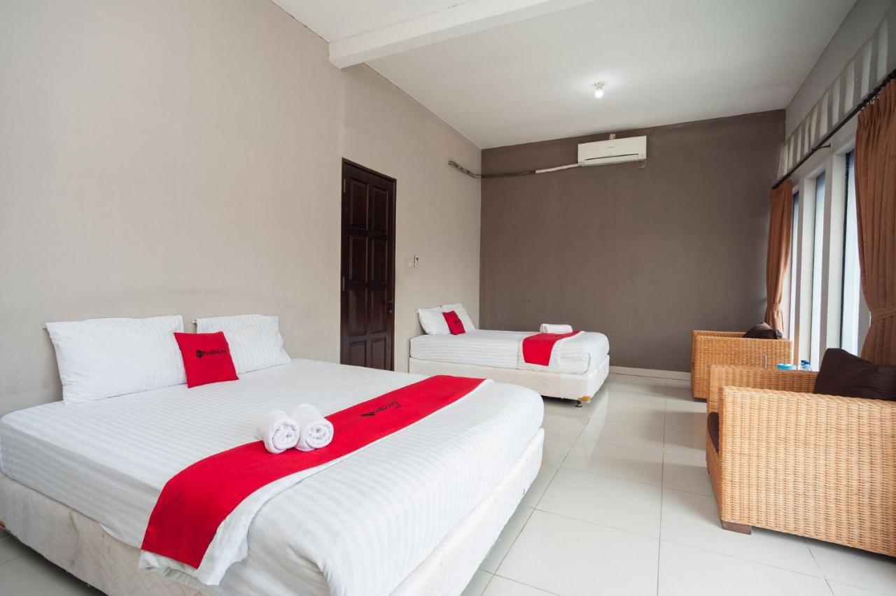 Reddoorz Syariah Near Taman Air Mancur Bogor Hotel Exterior foto