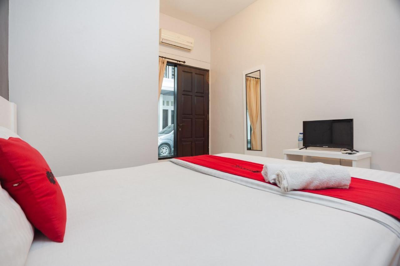 Reddoorz Syariah Near Taman Air Mancur Bogor Hotel Exterior foto